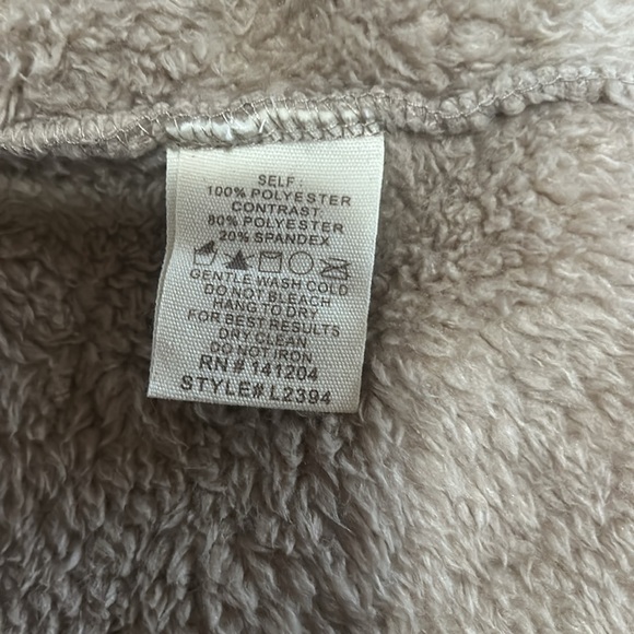 Hem & Thread Jacket - Picture 4 of 4